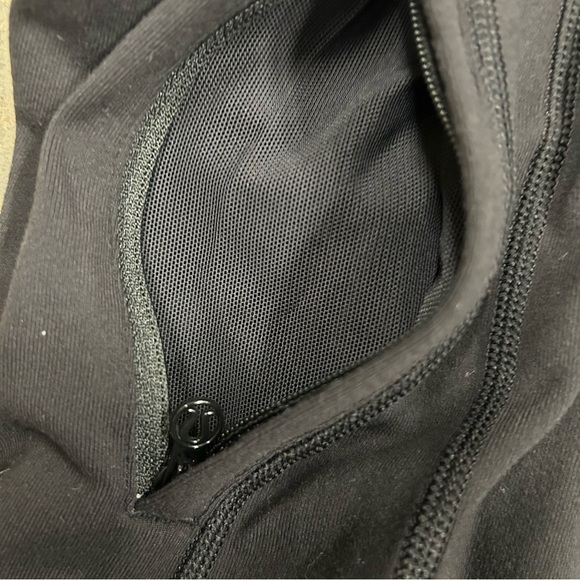 Lululemon Womens 6 Black Daily Practice‎ Jacket EUC - Picture 7 of 7